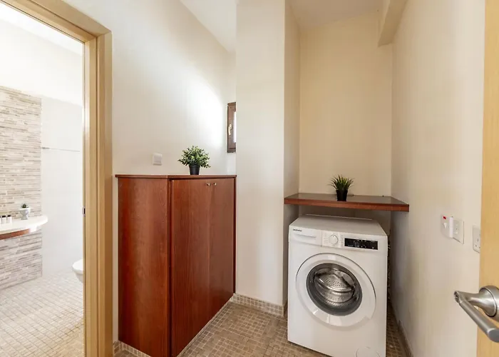 Villa Sunnyvillas: 4br Seafront Villa*private Pool*bw44 Protaras